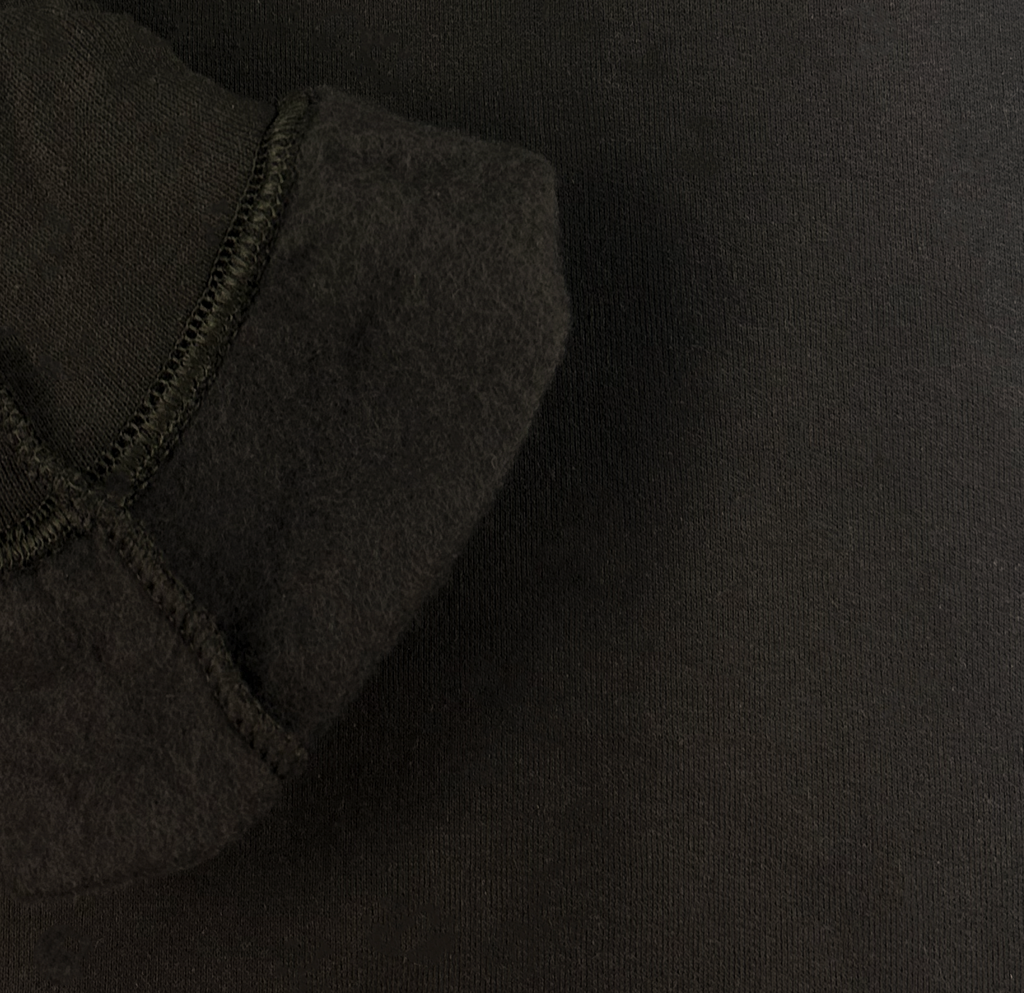 Sweat à capuche unisexe brodé | INARRÊTABLE